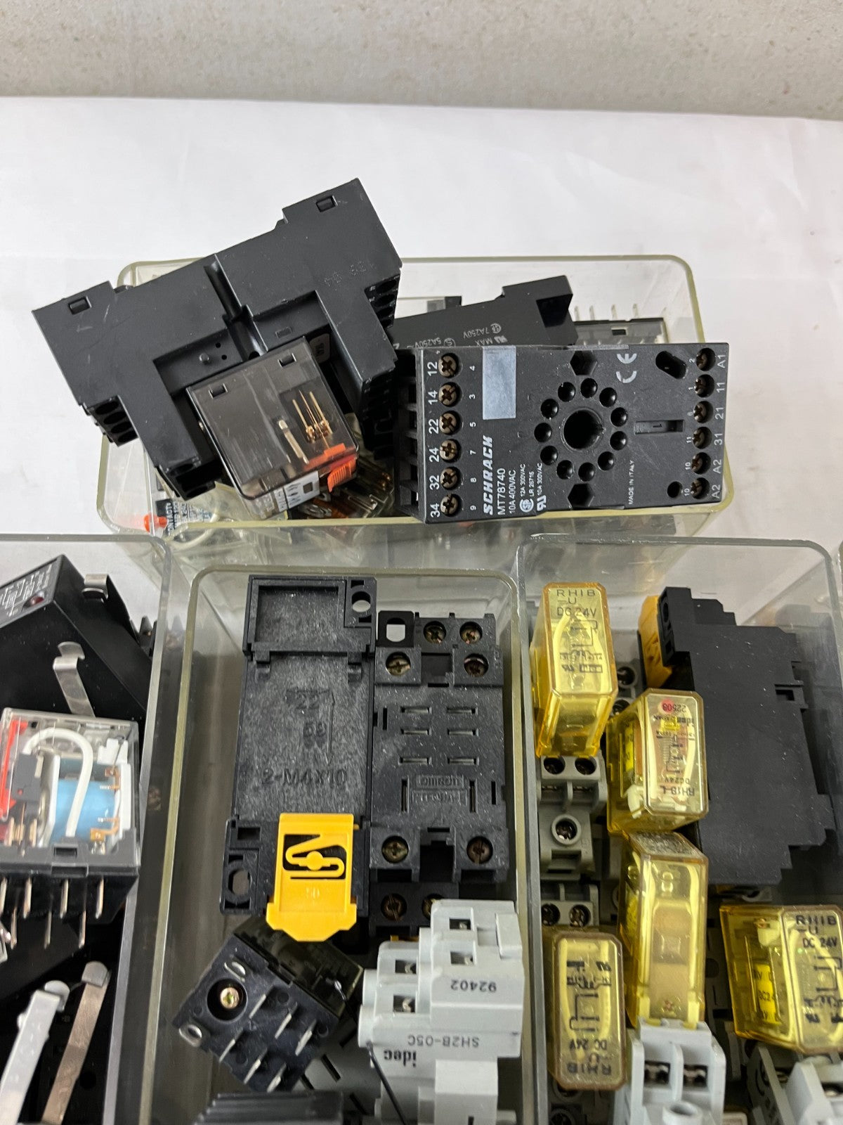 Mixed Industrial Relay Huge Lot Finder Schrack Omron Plug-In Relays Sockets Used