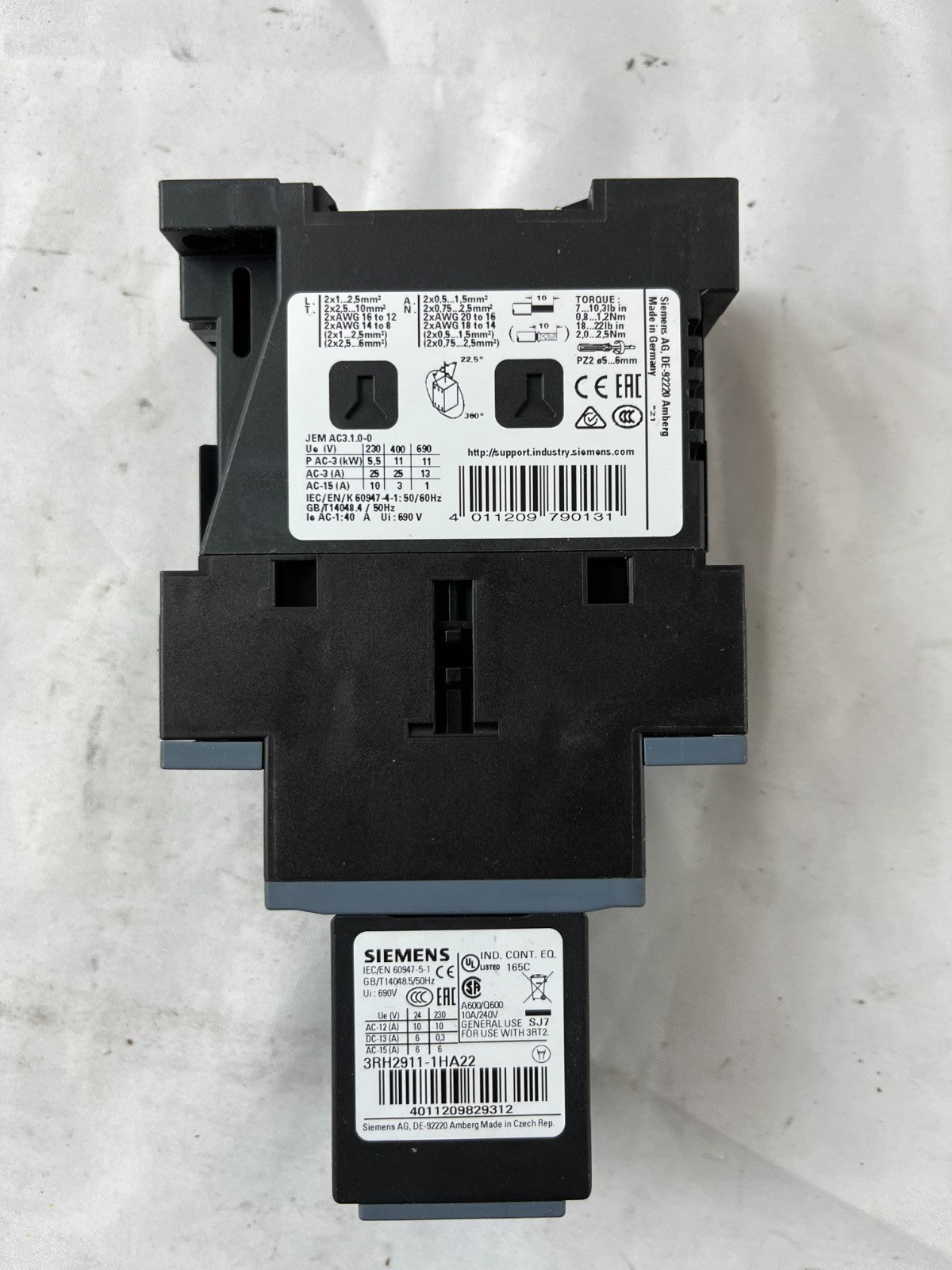 Siemens 3RT2026 Contactor 3P 25A 24V DC w/ 3RH2911 Aux Block Used Spare Unit