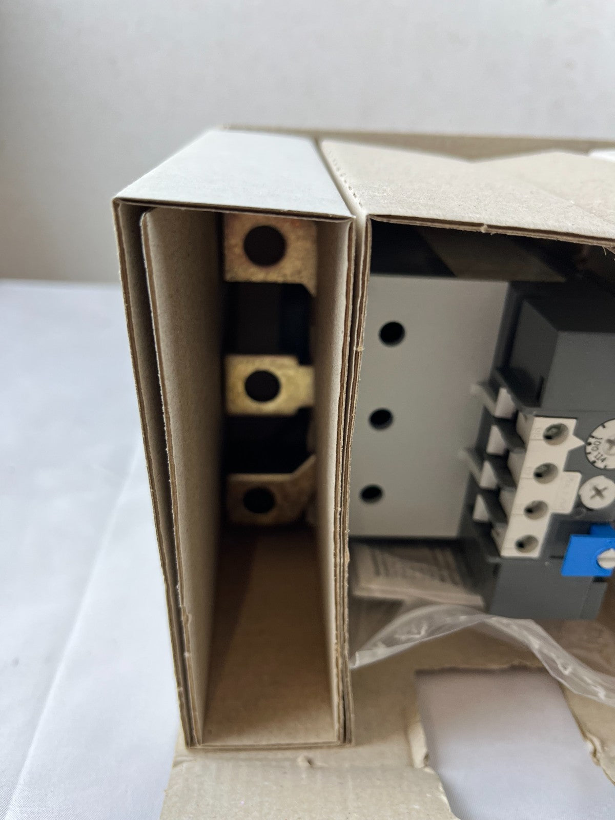 ABB TA200DU-135 Thermal Overload Relay 100–135 A Class 10A New Spare Part