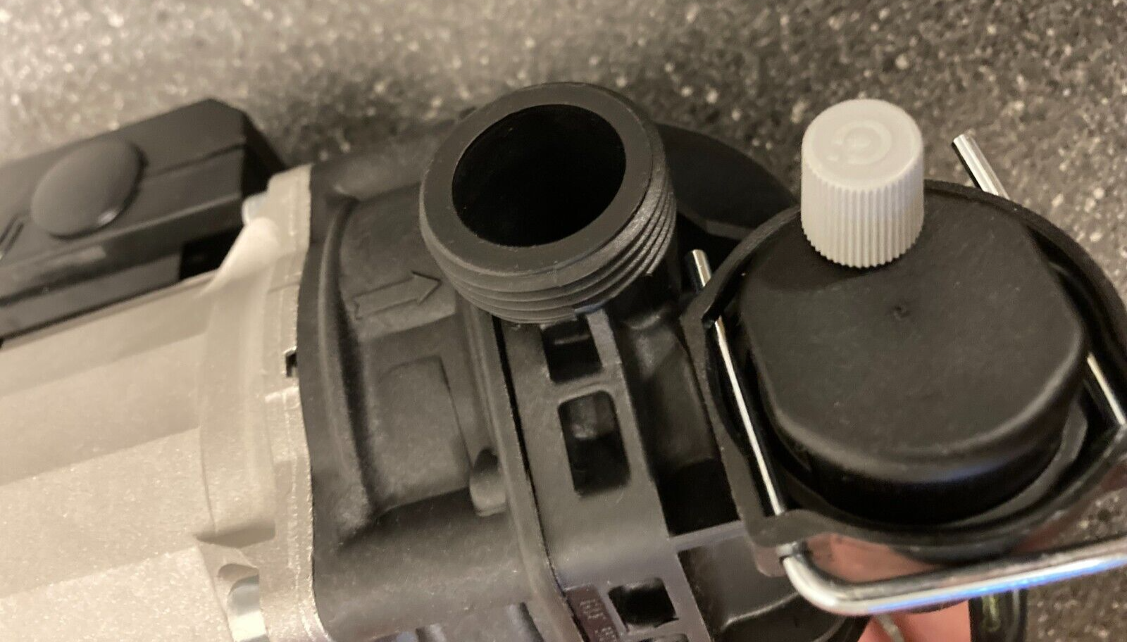 Bosch Pump Wilo PN:87172042640 0.27 - 0.18 A G1 230v 50hz IP44 TF95