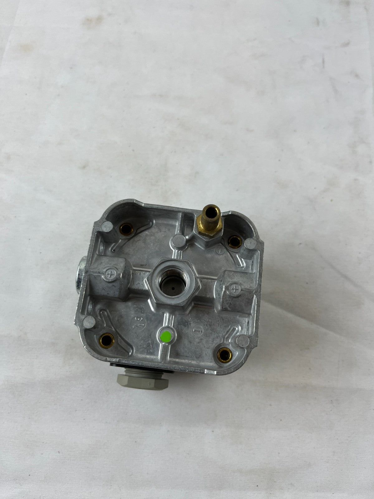 Dungs LGW 10 A4 Air & Gas Pressure Switch 1-10 mbar IP54 New Unused Spare Unit