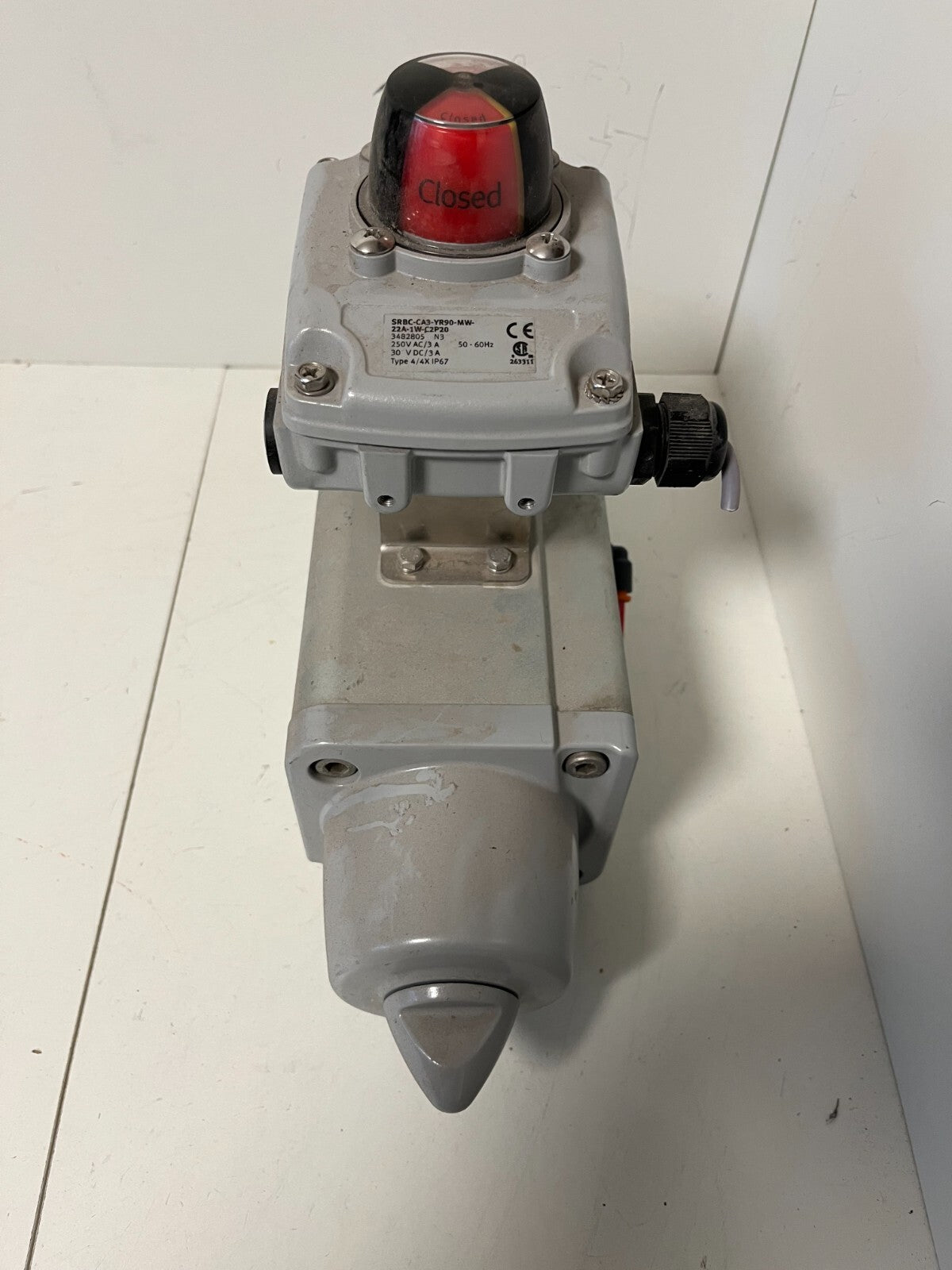 Festo VZBA-2"VW-63-T-22-F0507-V4V4T-P590-R-90-4-C + SRCC-C-63-YR90-MW Positioner