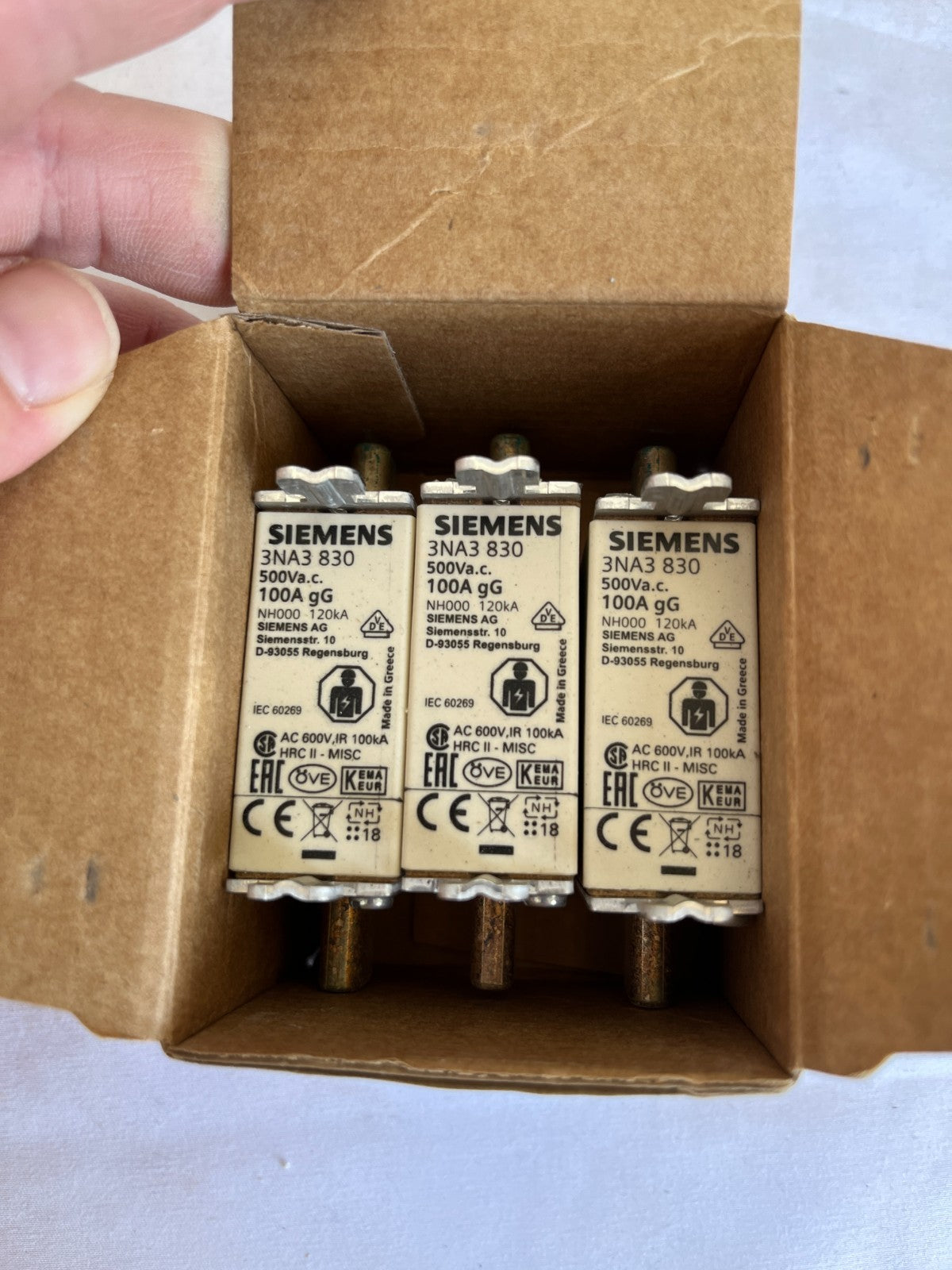 Siemens 3NA3 830 NH000 Fuse Link 100A gG 500V New 3 Pcs Spare Units