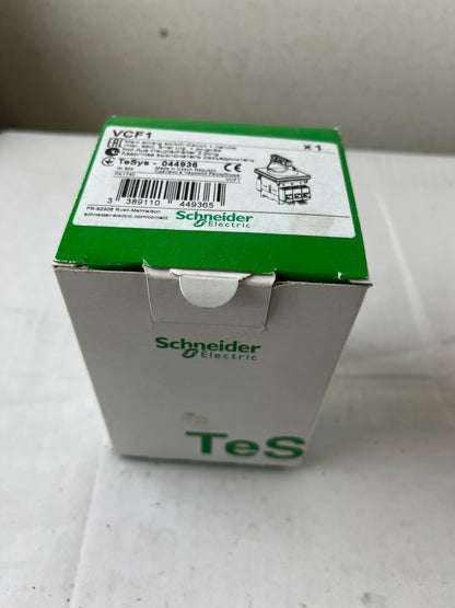 Schneider Electric VCF1 Emergency Stop Switch Disconnector 32A TeSys Vario New