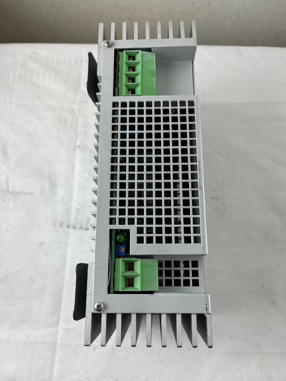 New Omron S8PE-F48024CD Power Supply 400–480V 3‑Phase 24V DC 20A 480W DIN Rail
