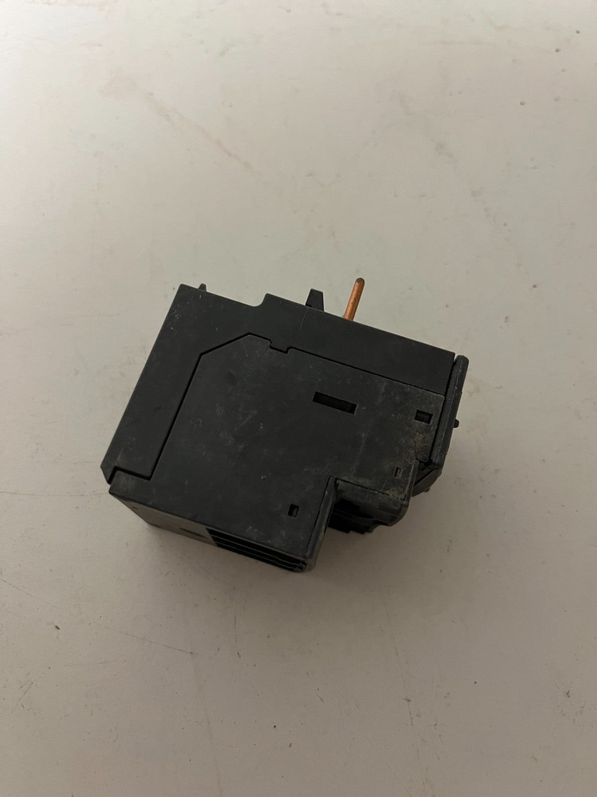 Schneider Electric LRD04 TeSys Thermal Overload Relay 0.4–0.63A 690V, Used OK