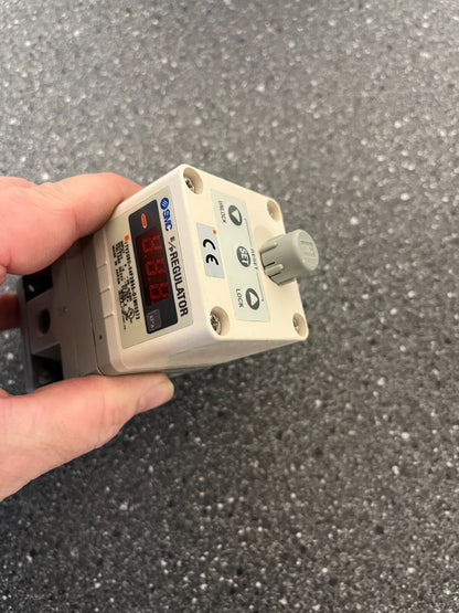 SMC ITV2090-04F2B5S Electro-Pneumatic Regulator 4-20mA Input, 0.2-3.3-33kPa