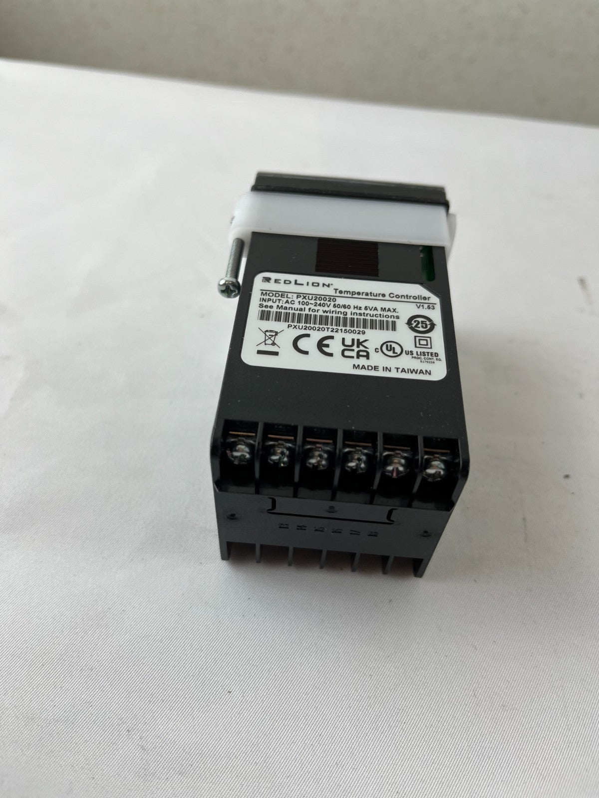 Red Lion PXU20020 Digital PID Temperature Controller 48x48mm 100-240VAC Logic