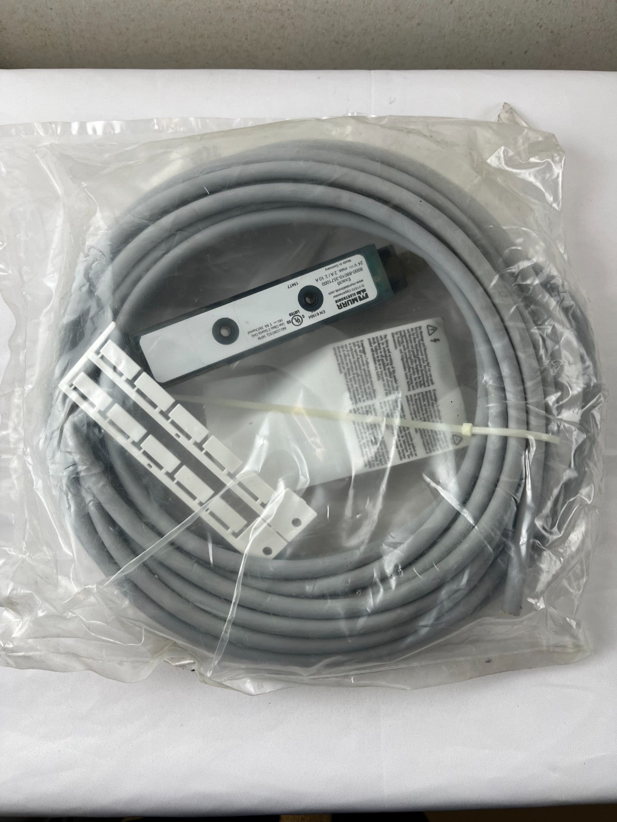 Murr Elektronik 8000-88010-3571000 Exact8 M8 Distribution Cable 8×M8 3-Pin 10m