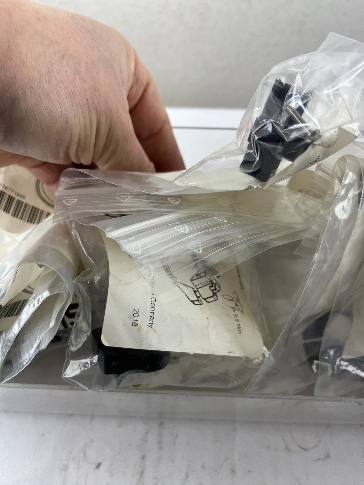 Sick BEF-KHZ-RT-32 Cylinder Sensor Mounting Brackets New Lot Spare Parts