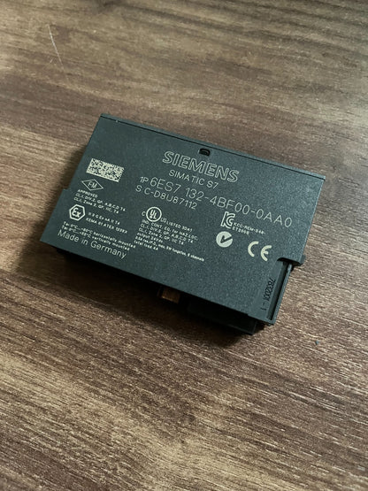 Siemens 6ES7 132-4BF00-0AA0 SIMATIC S7 8DO DC24V Digital Output Module Used