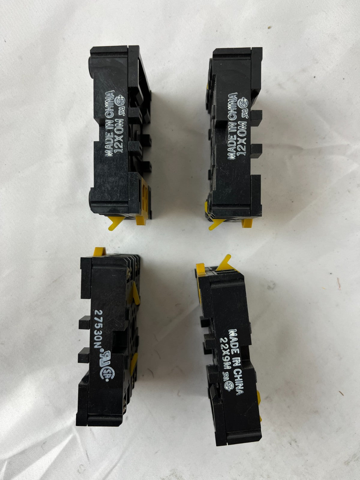 Omron P2CF-08-E Relay Socket 8-Pin DIN Rail Screw Terminal Lot 4pcs Spare Units