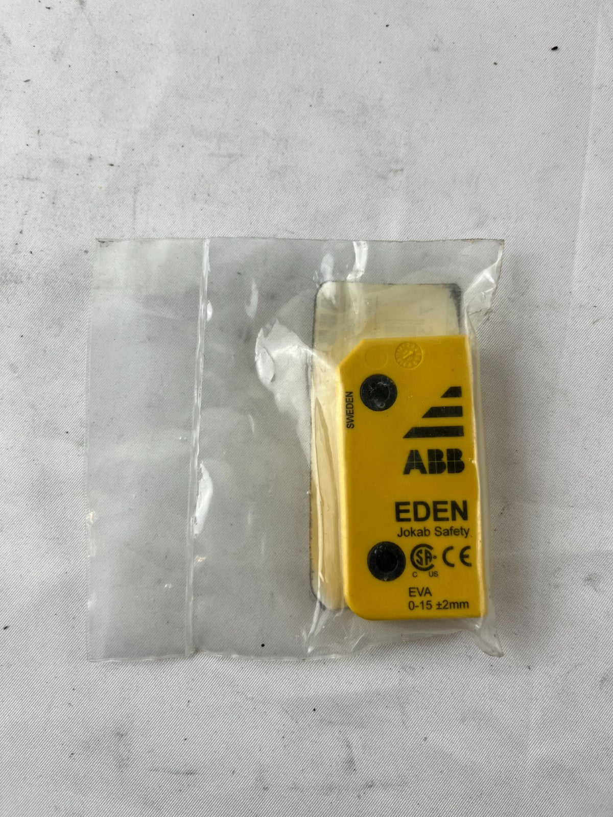 ABB Eden Eva 2TLA020046R0000 Jokab Safety Actuator 0-15±2mm New Sensor Switch