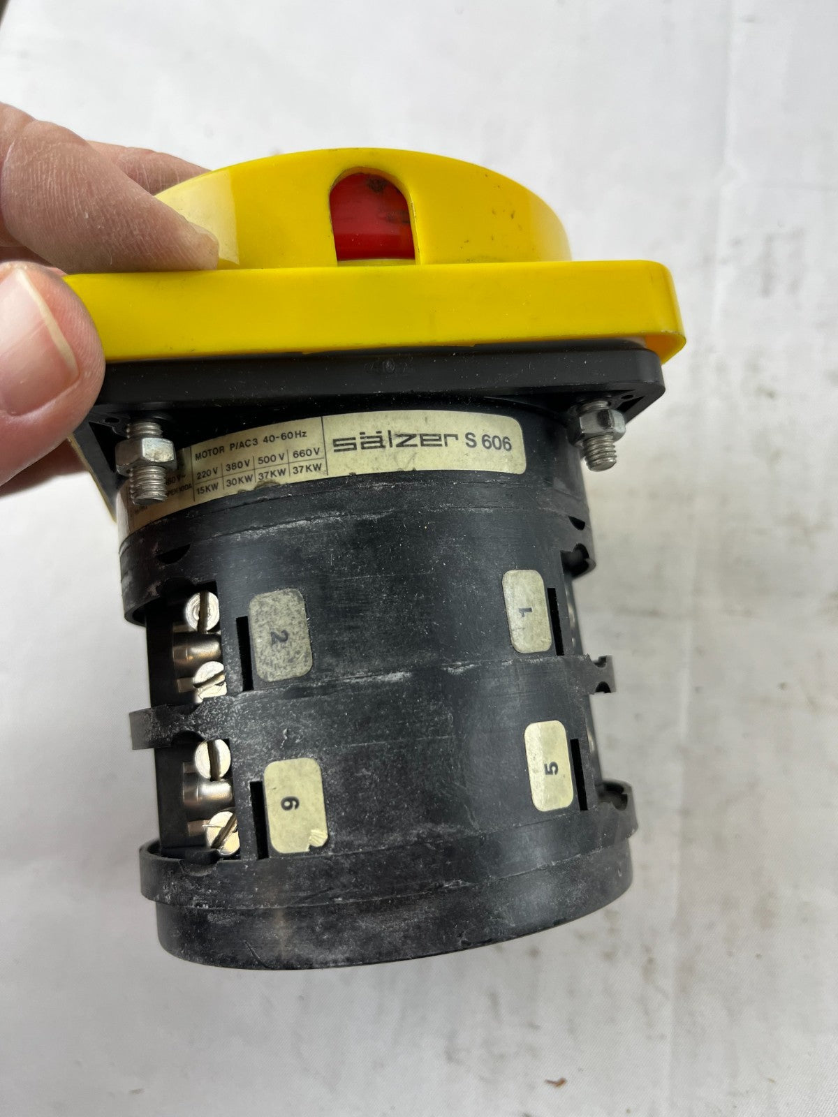Salzer S606 Rotary Isolator Switch 70A 600VAC 3-Phase ON/OFF Panel Switch