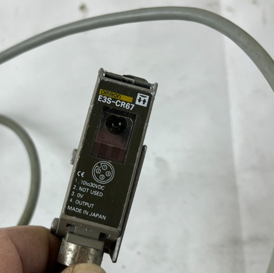 Omron E3S-CR67 Photoelectric Sensor 10-30VDC Amplifier Built-In Used Spare Unit