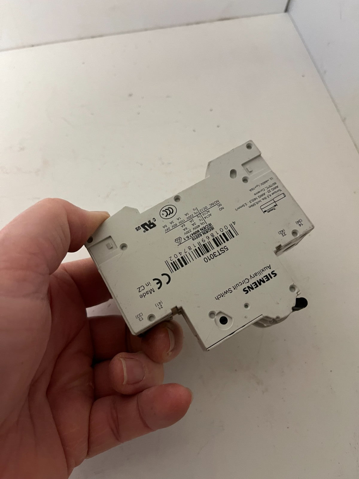 Siemens 5SY41 MCB C6 1P+Aux 6A Miniature Circuit Breaker 230/400V Used Spare