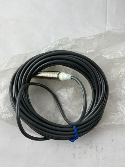 Omron E2A-M12LS04-WP-C1 Inductive Proximity Sensor 12-24VDC 5m New Spare Unit