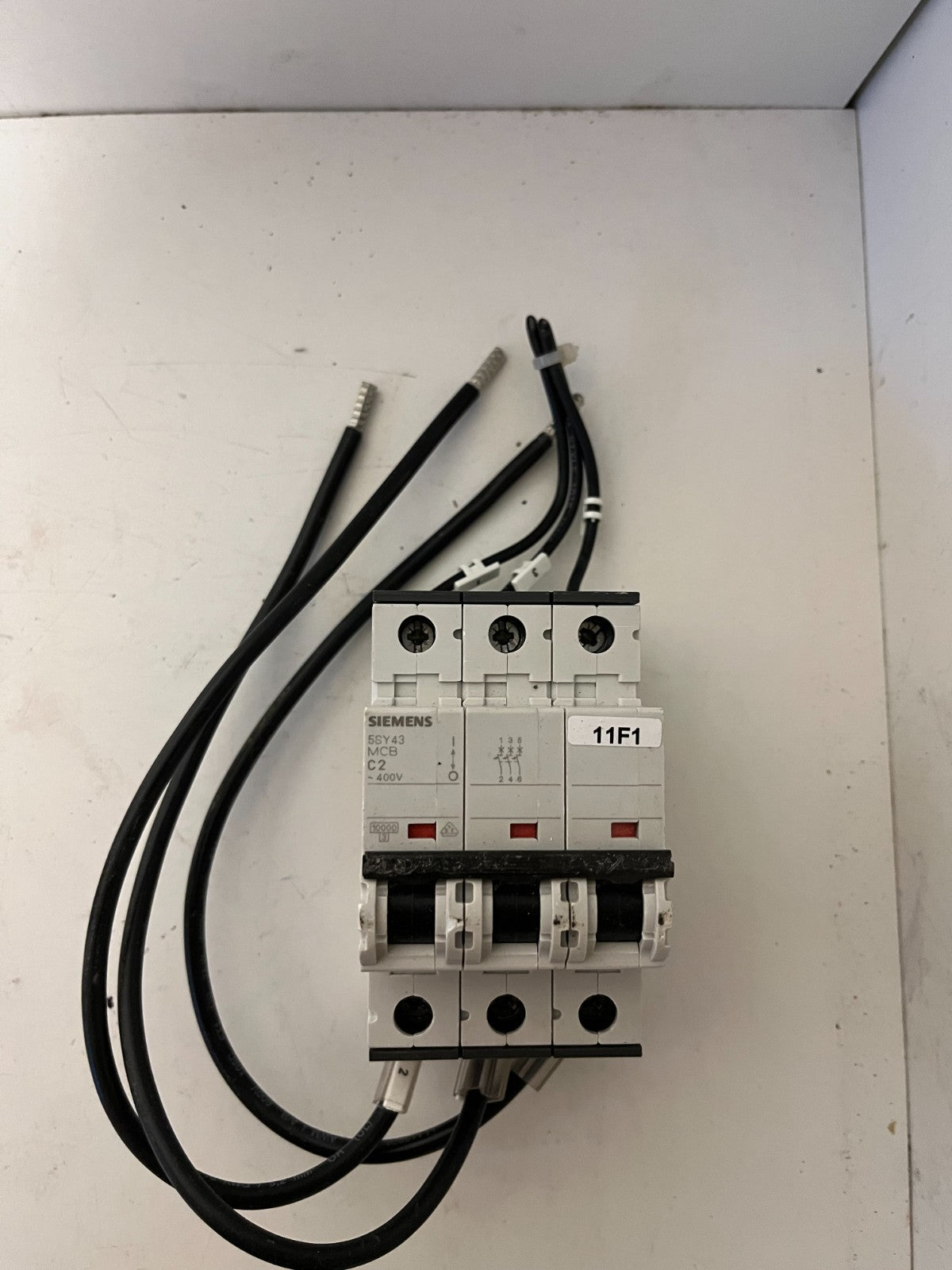Siemens 5SY43 C2 3-Pole MCB 2A 400V Miniature Circuit Breaker Used Spare Unit