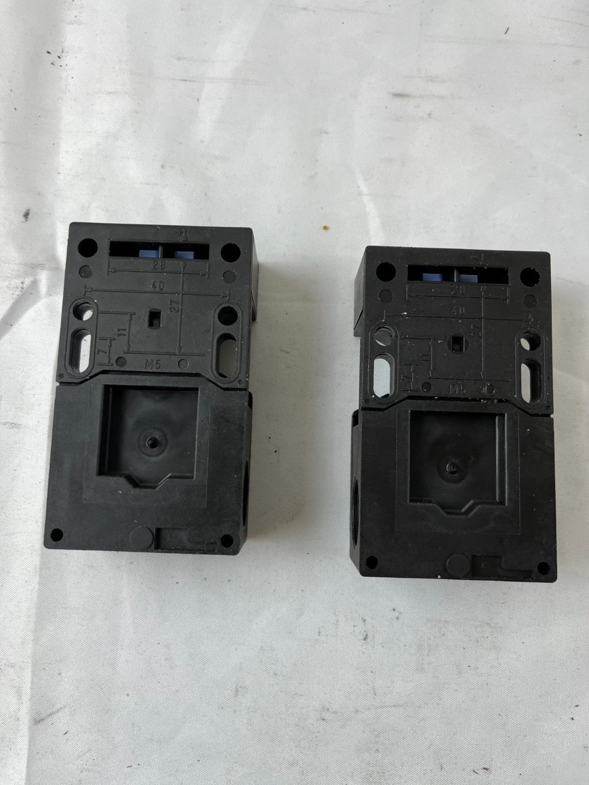 Schmersal AZ16-02ZVRK Safety Interlock Switch 230V AC‑15 4A IP67 – Lot of 2 Used
