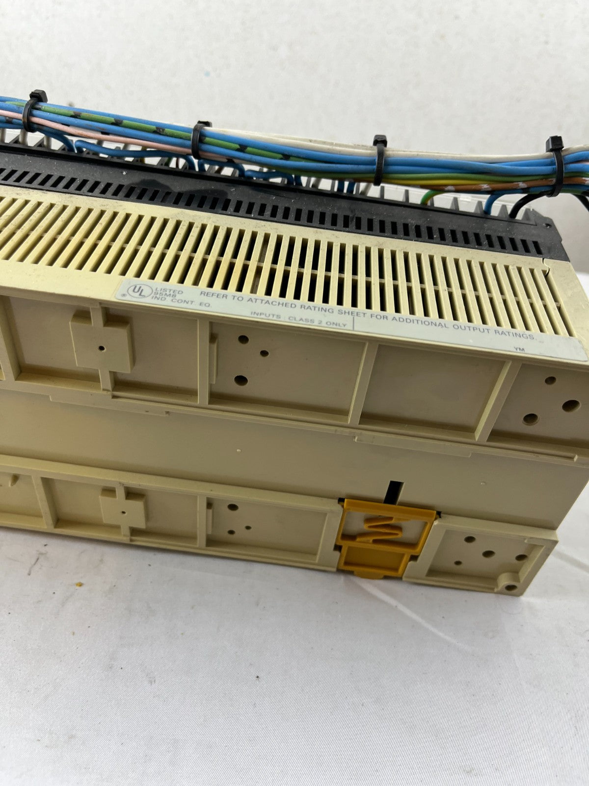 Omron Sysmac C40K C40K-CDR-A Programmable Controller 24VDC I/O 100–240VAC Used