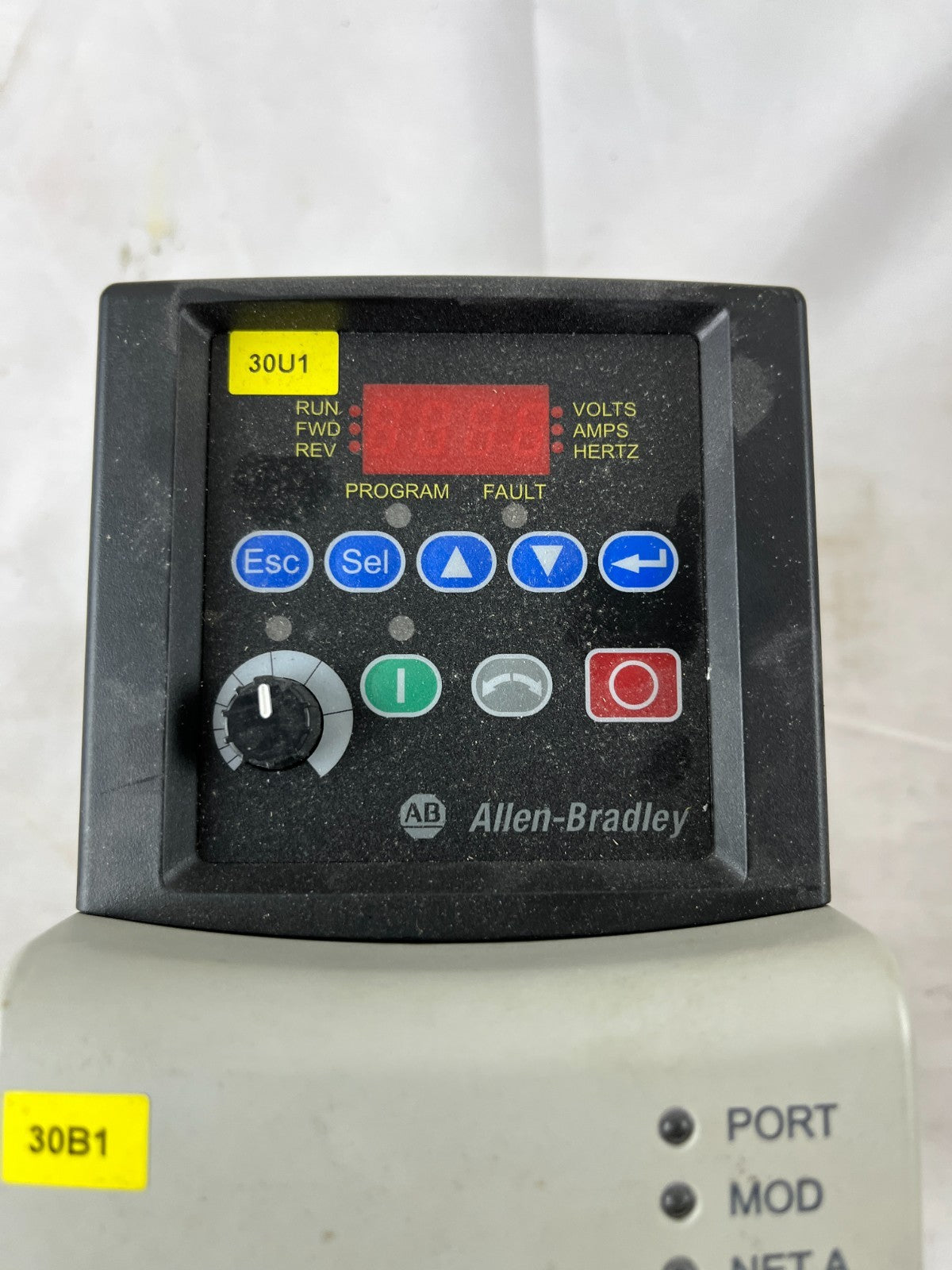 Allen-Bradley 22B-D6P0N104 PowerFlex 40 AC Drive 2.2kW 3HP 480V VFD Used Spare