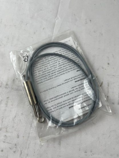Baumer My-Com E75P80 Precision Switch PNP 10-30VDC New Spare Unit
