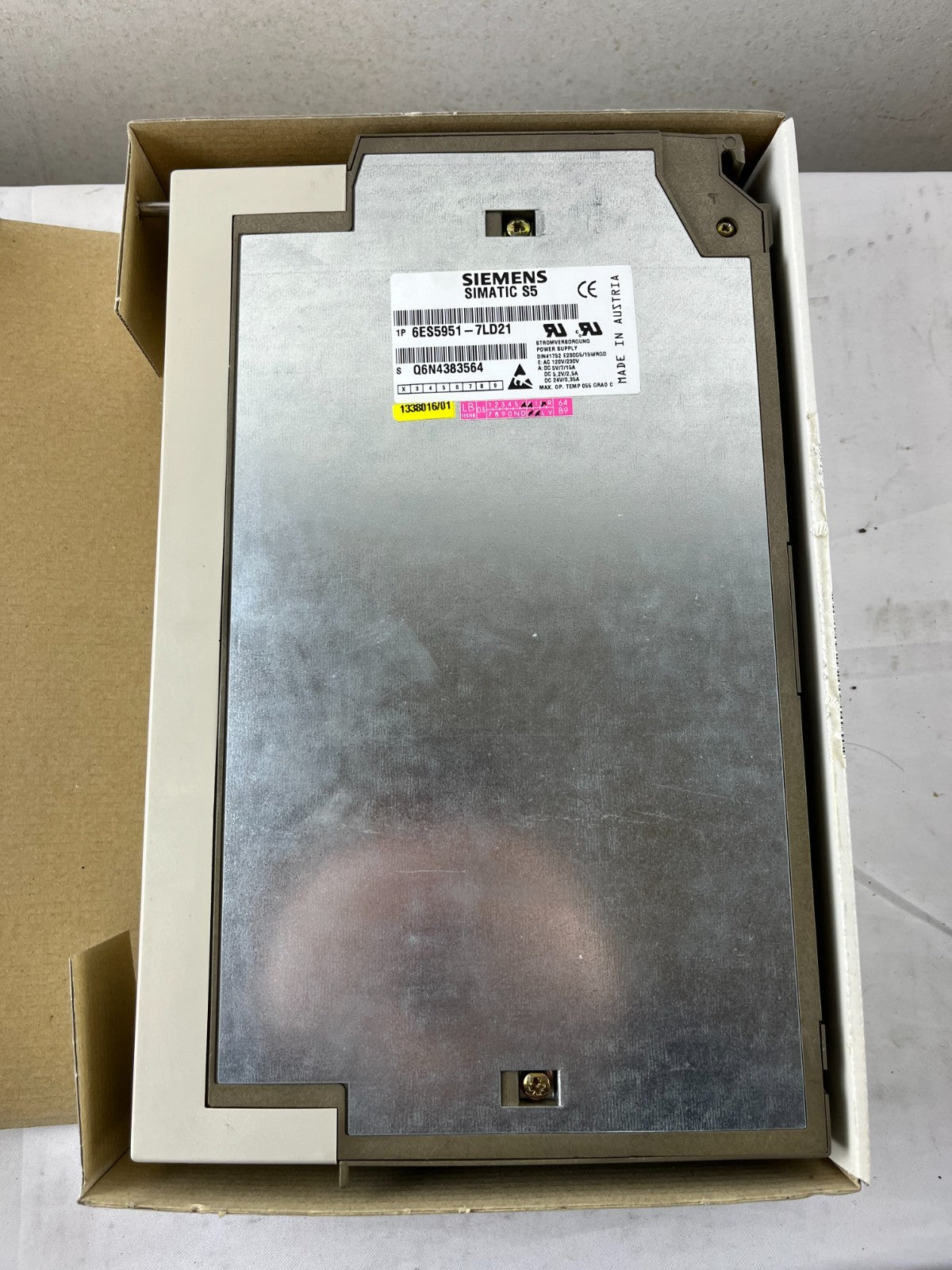 Siemens SIMATIC S5 PS 951 Power Supply 6ES5951-7LD21, 120/230V AC, 5 VDC 7/15 A