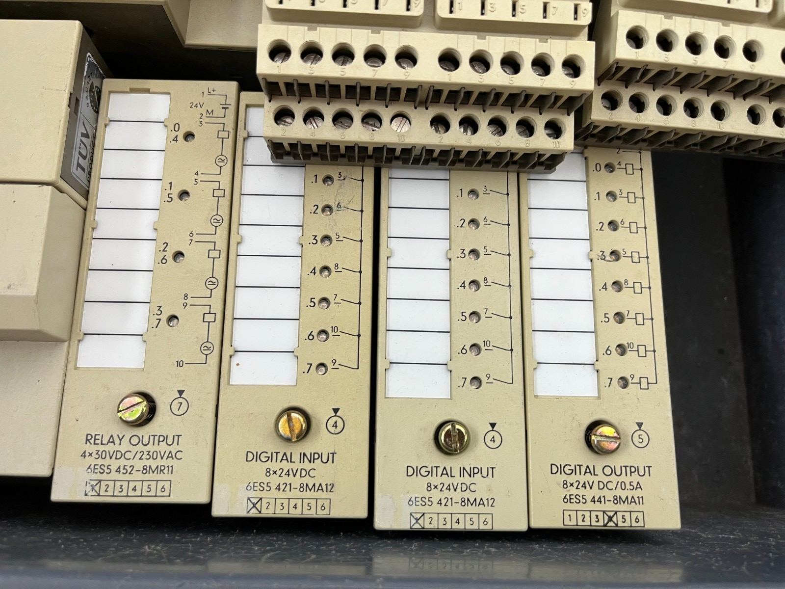 Siemens S5-100U CPU 100 PLC Bundle Power Supply, Bus, Digital/Relay I/O Modules