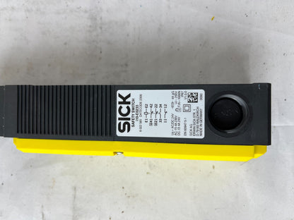 SICK i10-E0253 i10 Lock Safety Switch Guard Locking 1000N New NOS Germany