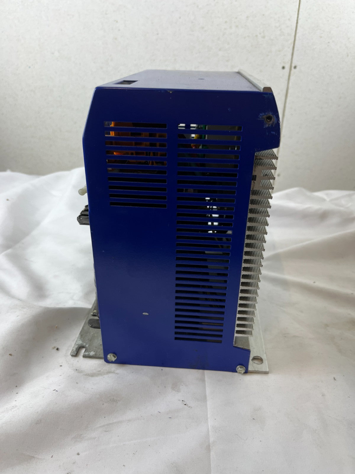 TRETEC NGDC 2430-970101T0 24V 30A 720W 3x400V Power Supply PSU Used Spare Unit
