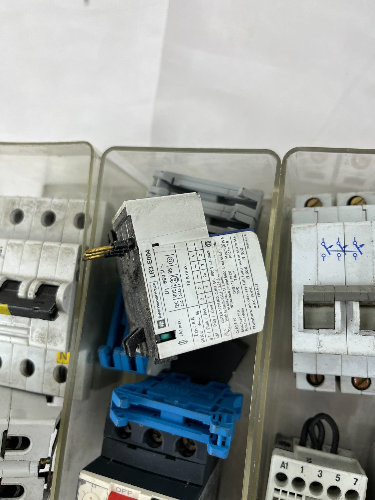 Schneider Siemens Merlin Gerin Mixed Electrical Components Bundle Breakers Lot