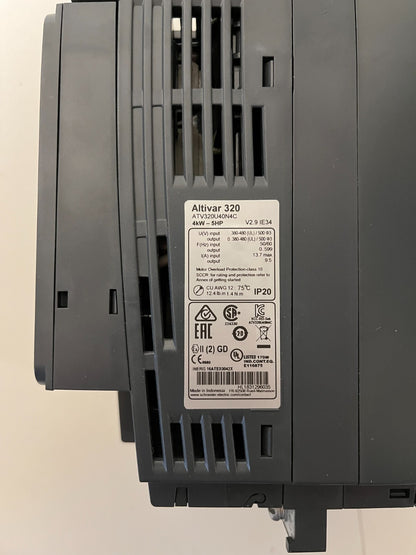 Schneider Electric Altivar 320 ATV320U40N4C VFD 4kW 5HP 380-480V Hardly Used