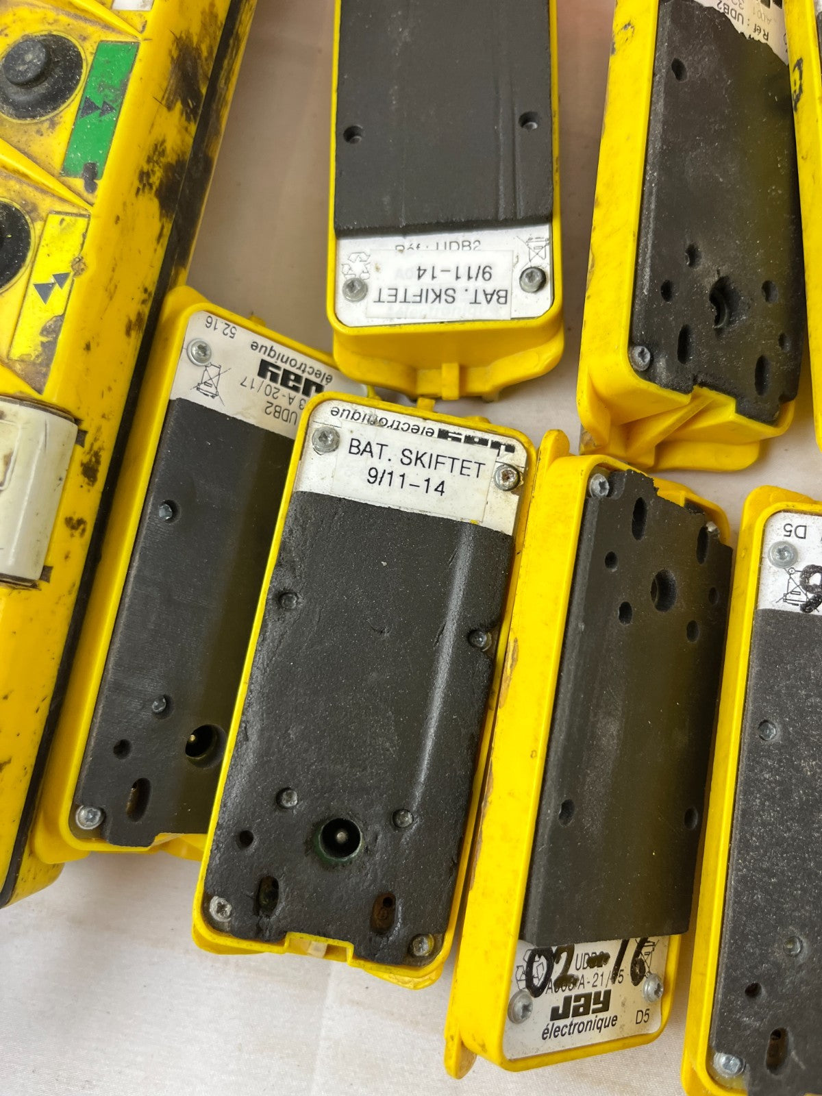 JAY Electronique UDB2 Batteries & Crane Remote Control Parts Repair Lot AS IS