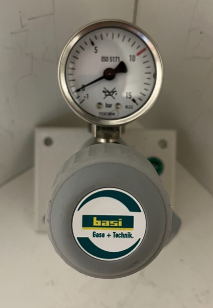 TESCOM D55022BAR-05B-G3S Pressure Regulator 0–10bar Gauge He Panel New
