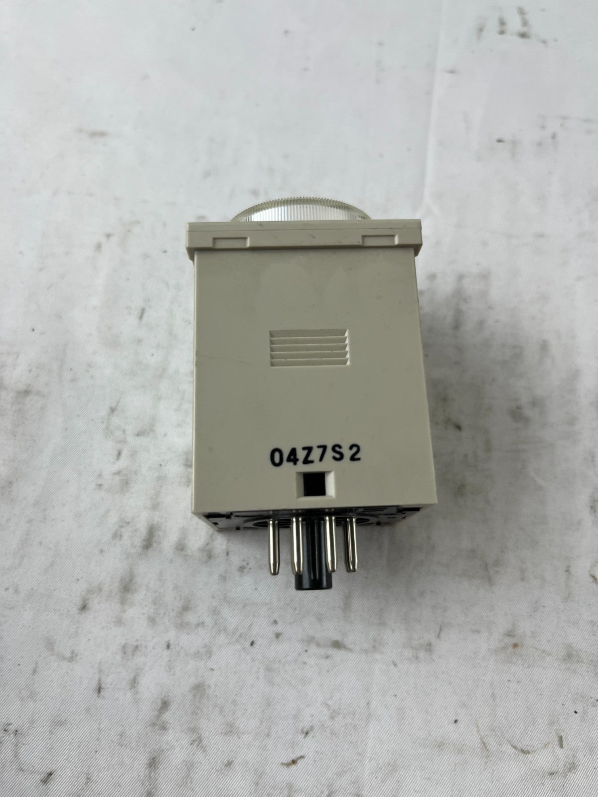 Omron H3CR-A8 Analog Timer Relay 100-240VAC 5A Plug-In Used Spare Unit