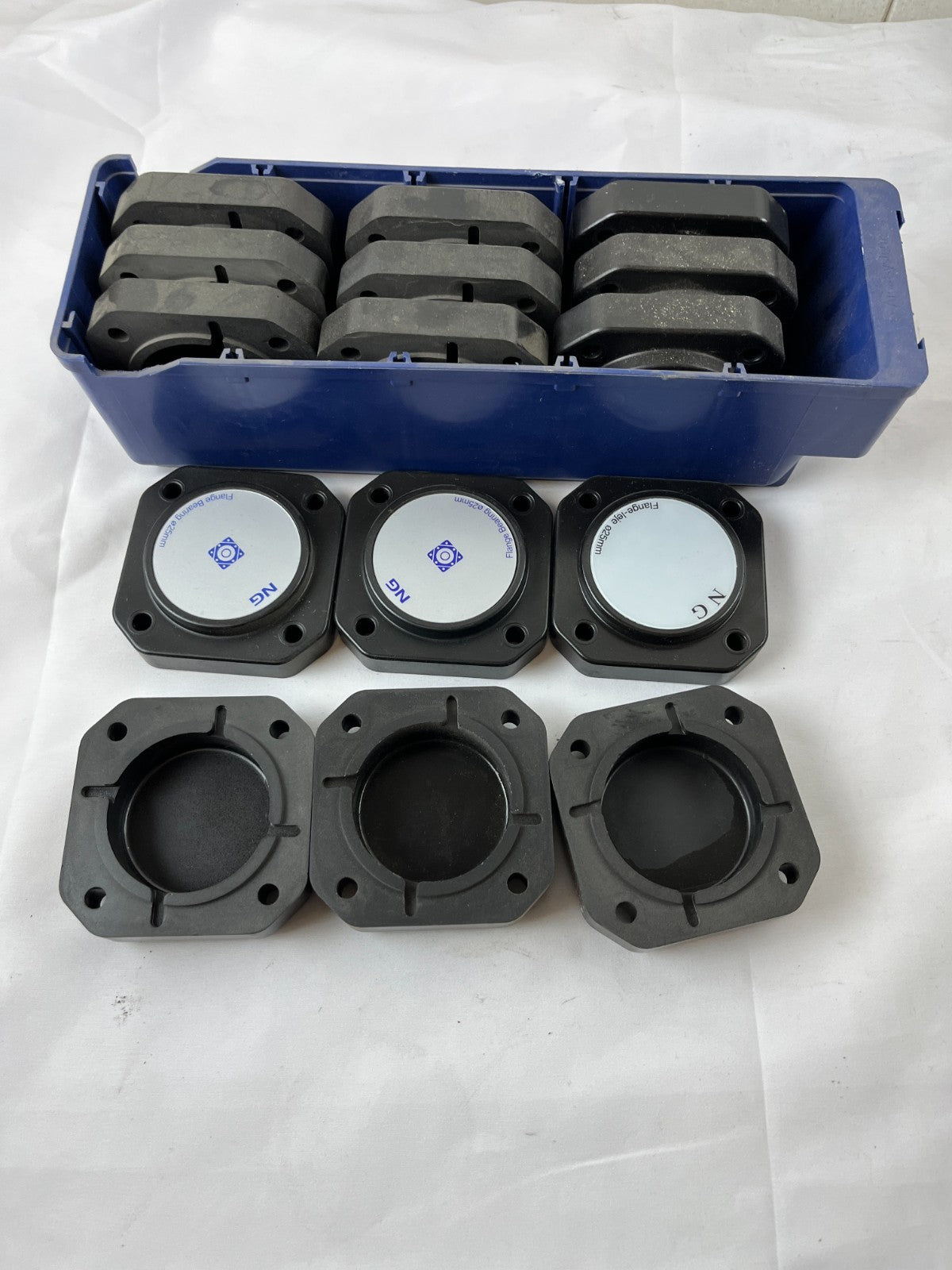 NG Flange Housing Ø25 mm F4 4-Bolt Plastic Bearing Covers Lot of 15 Used Spares