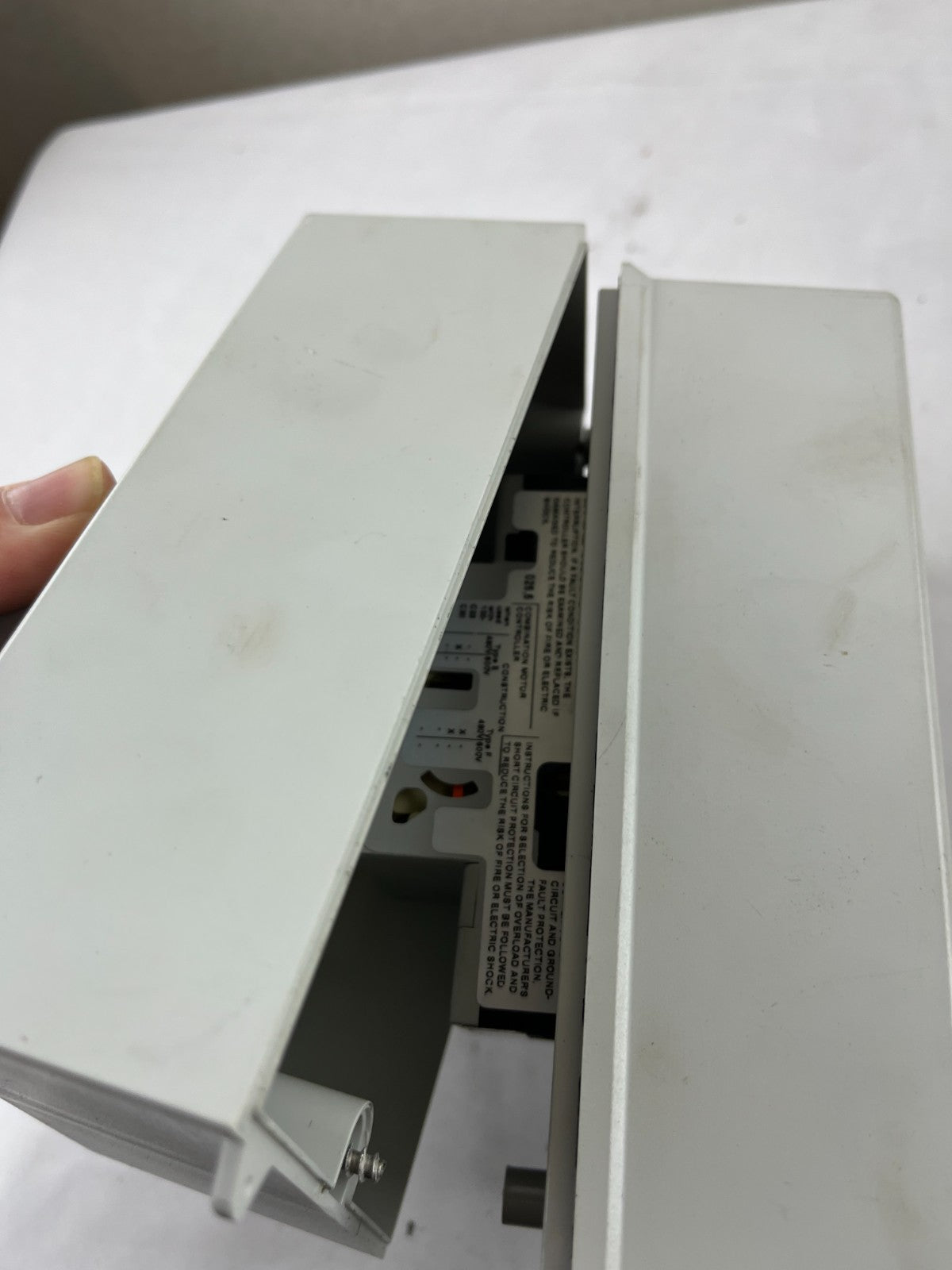 Allen‑Bradley IP65 Rotary Isolator Switch Enclosure 3‑Pole 32A New Never Used