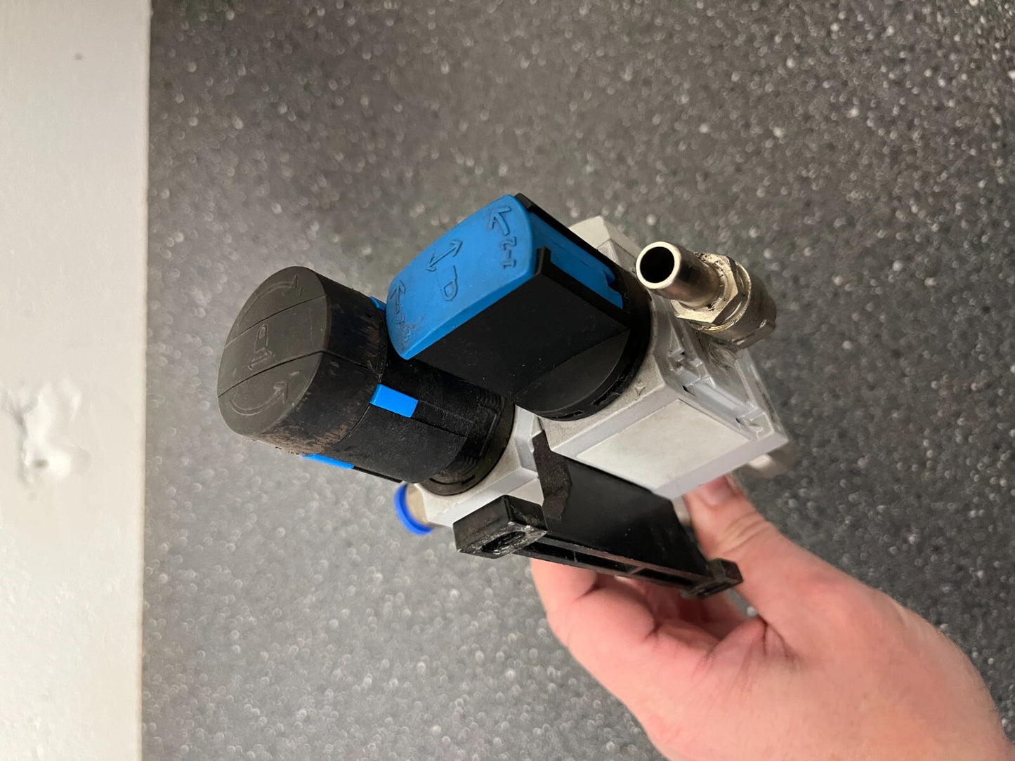 Festo MS4-EM1-1/4-S & MS4-LFR-1/4-D7-C-R-M-AS Pneumatic Air Service Unit