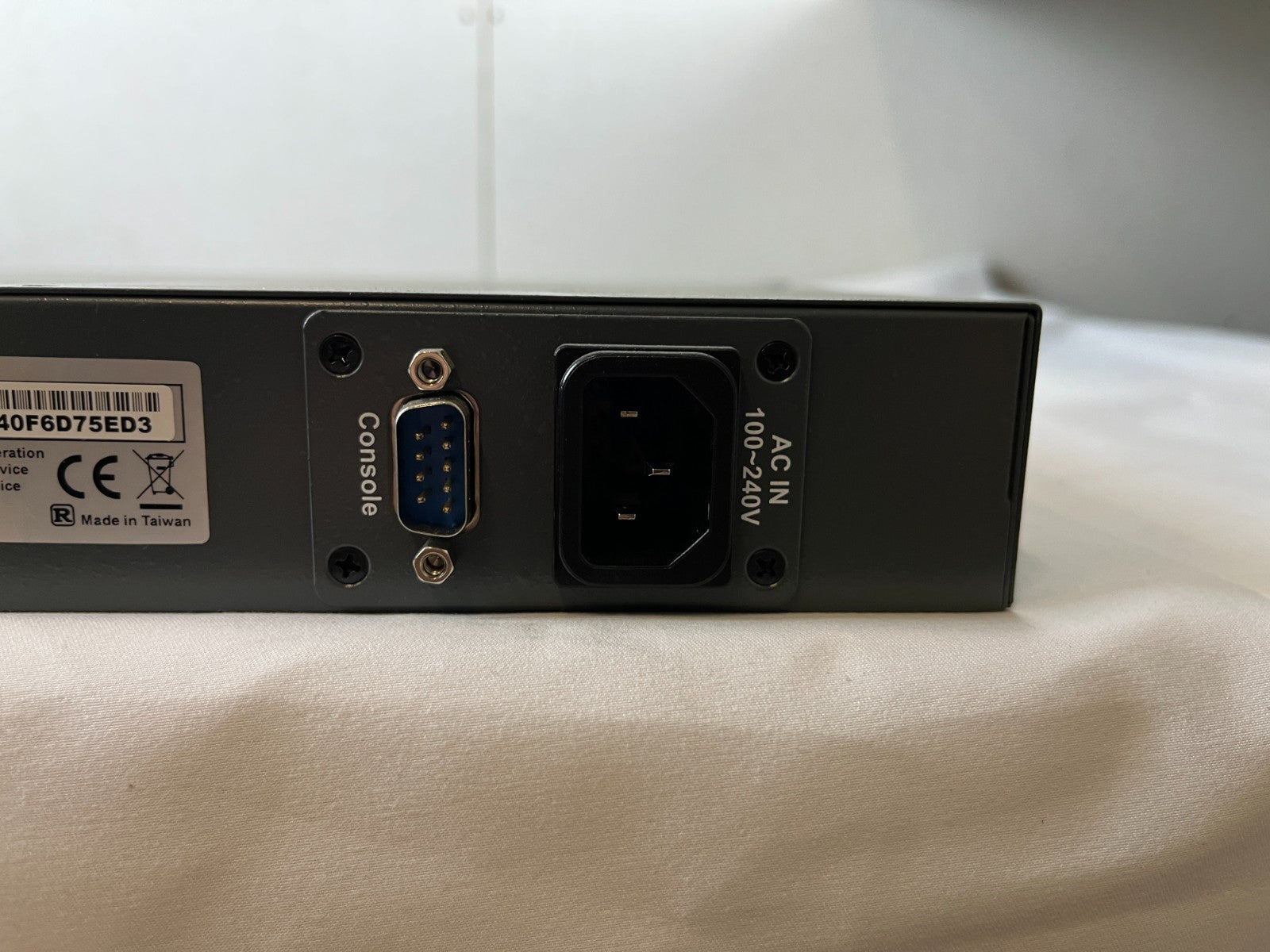 KTI KGS-2422-B-S Managed 24-Port Gigabit Switch w/ Fiber Modules Rackmount Spare