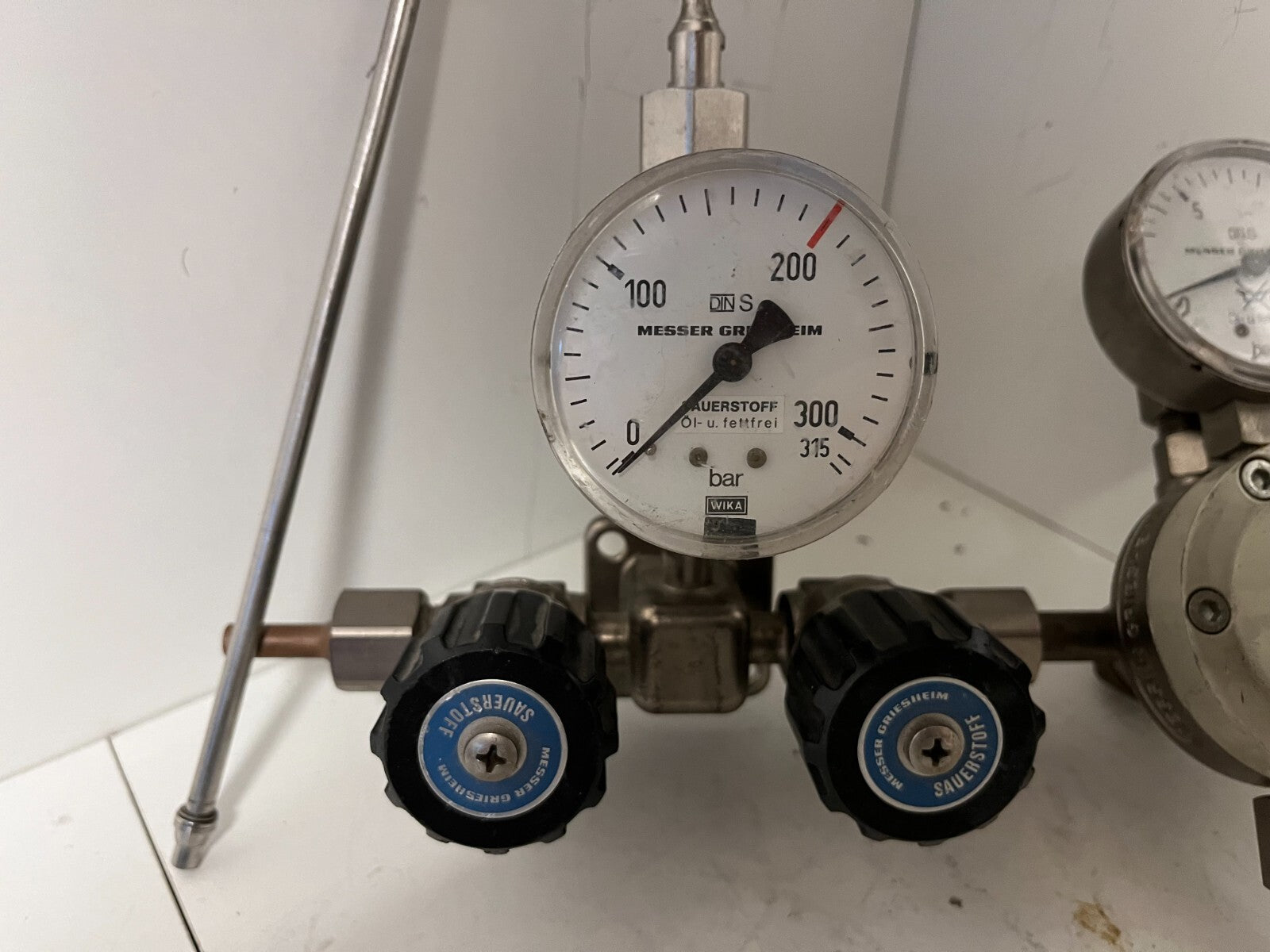 Messer Griesheim Oxygen Regulator Dual-Stage 315bar/10bar WIKA Gauge Used