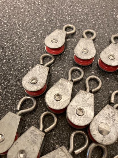 Lot of 25x Heavy Duty Small Pulleys - CE Marked, 60kg Capacity Each - Metal