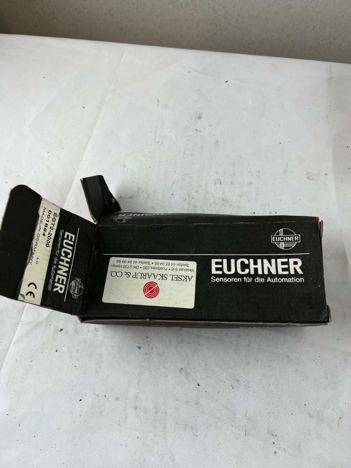 Euchner EGT2-2000 001864 Precision Single Hole Limit Switch 250VAC 2A New