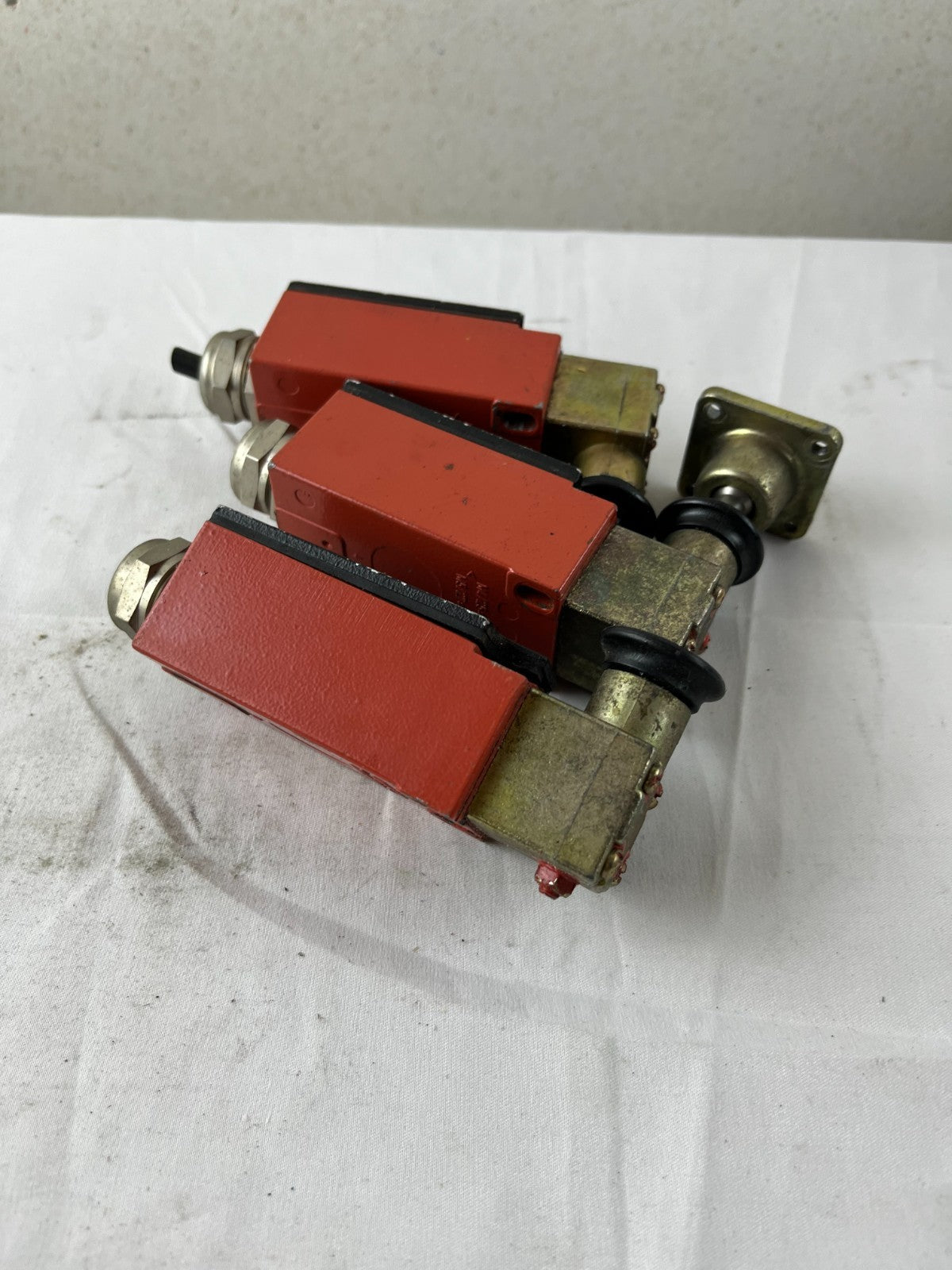 LOT 3x Bernstein Classic GC-U1 VT 3068D Safety Limit Switches USED Germany