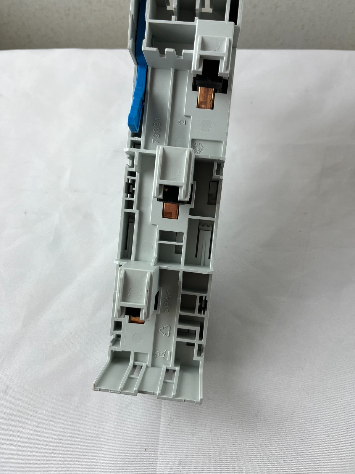 Wöhner 32441 EQUES EasyConnector Busbar Adapter 32A 690V 60Classic New