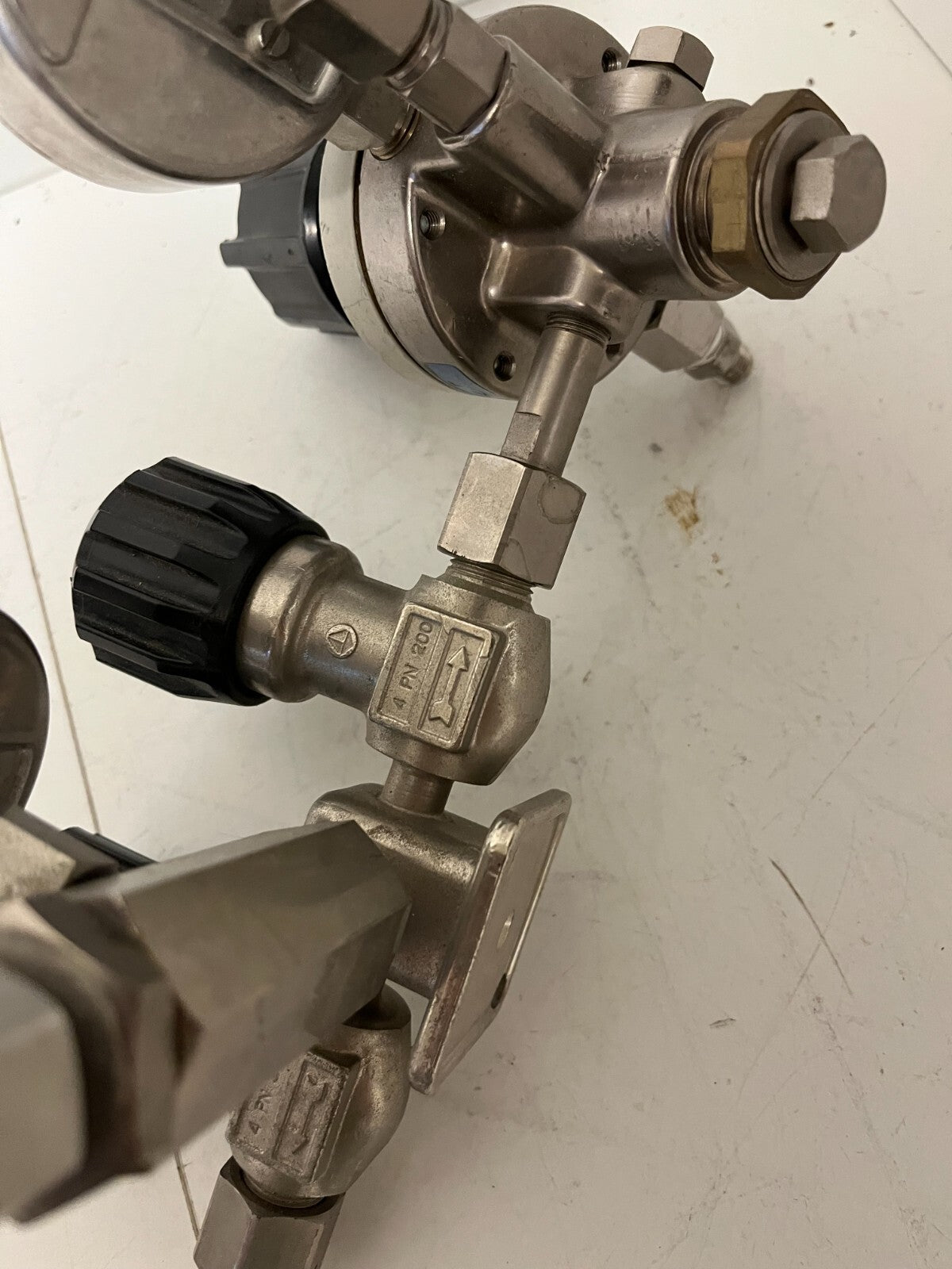 Messer Griesheim Oxygen Regulator Dual-Stage 315bar/10bar WIKA Gauge Used