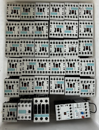 Siemens SIRIUS Contactor Relay Lot 35pcs 3RH1140 3RH1131 Mixed 24V/230V Used