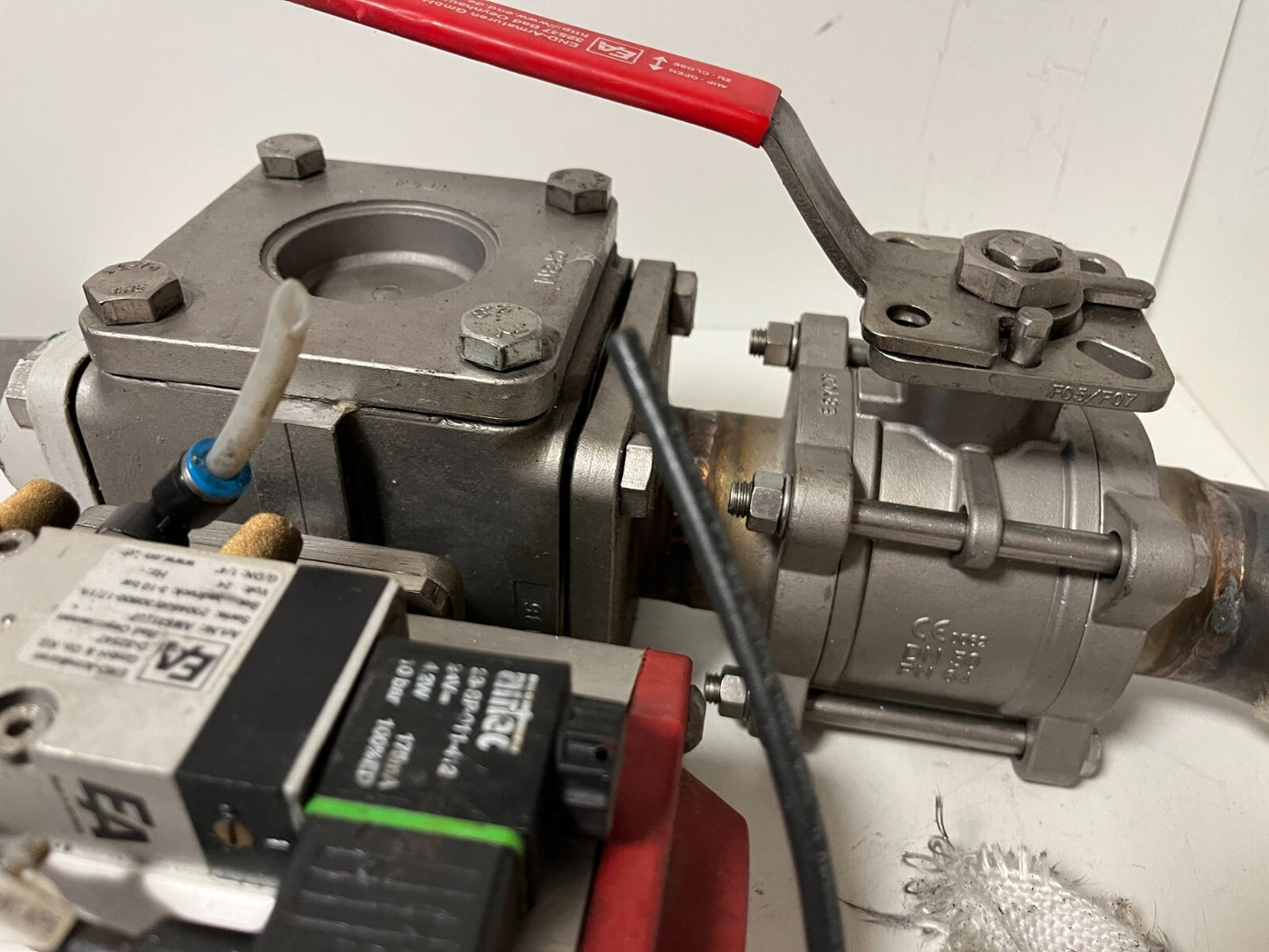 END-Armaturen ZD311567 DN50 Ball Valve Pneumatic Actuator Airtec Solenoid Used