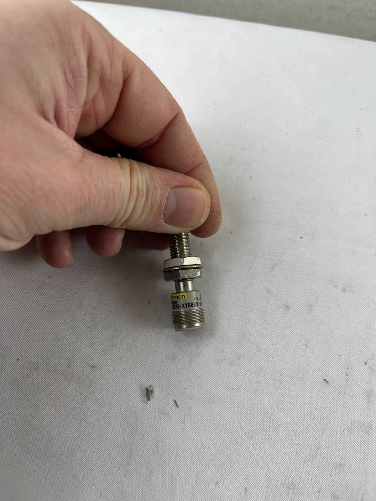 Omron E2EG-X1R5B2-M1 Inductive Proximity Sensor M18 10-30VDC Used Spare