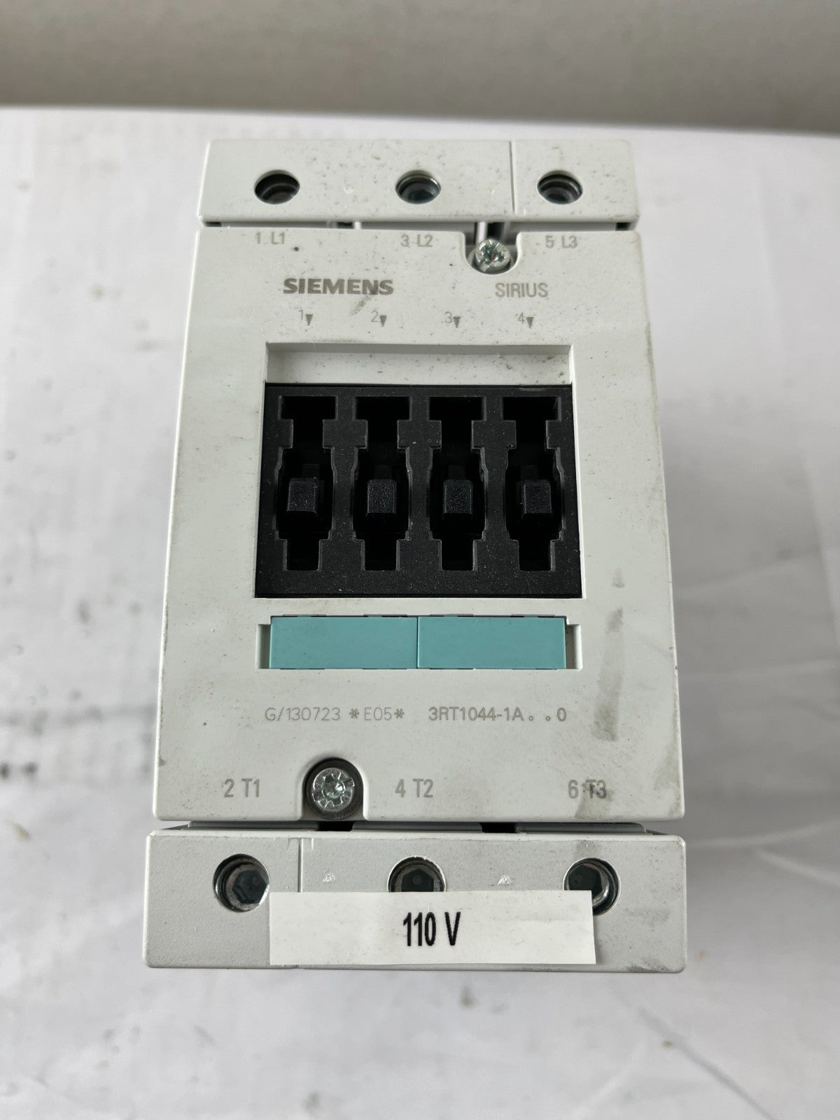 Siemens 3RT1044-1AG20 Sirius Power Contactor 3-Pole 65A AC-3 110V Coil Used