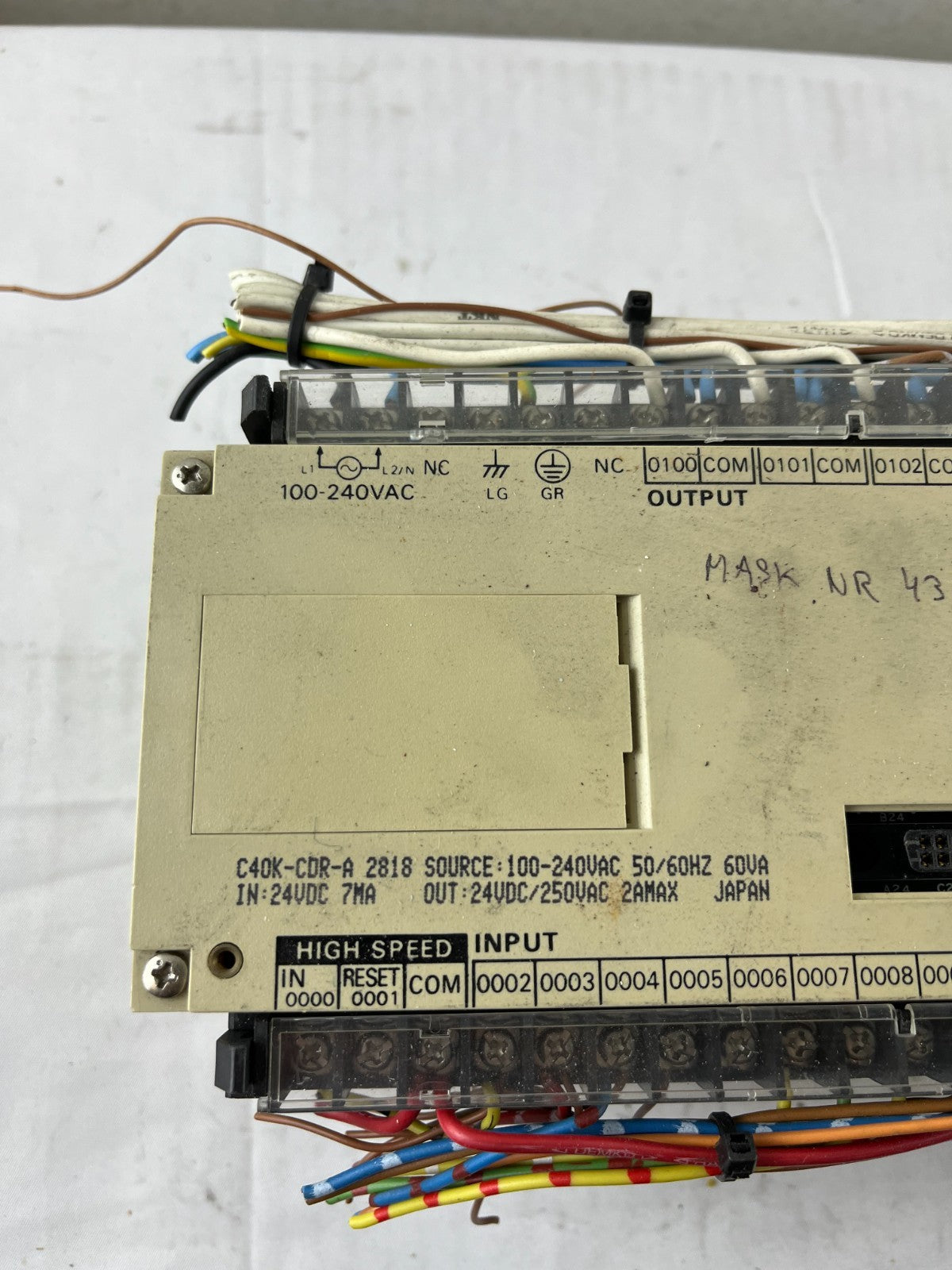 Omron Sysmac C40K C40K-CDR-A Programmable Controller 24VDC I/O 100–240VAC Used